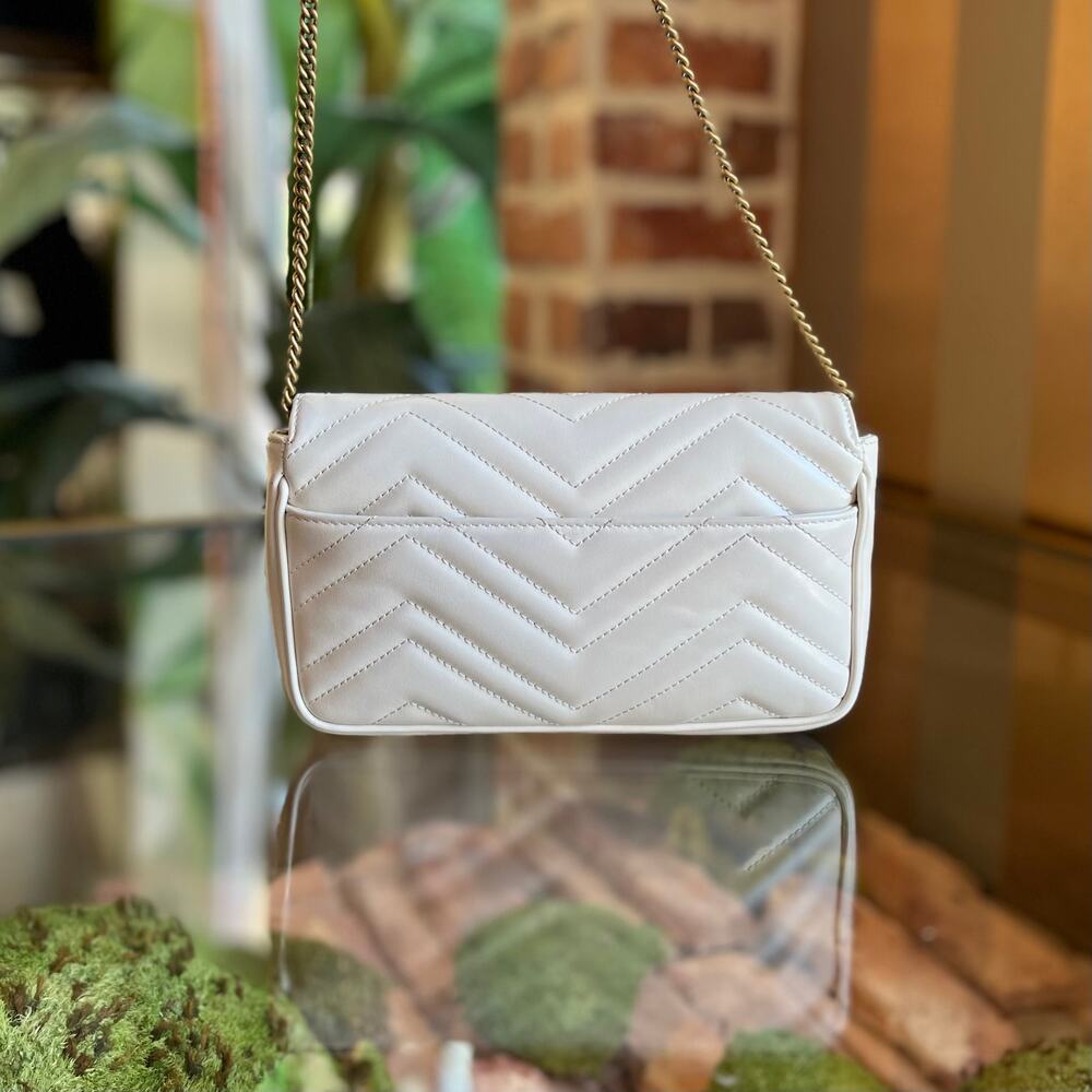 GUCCI Mini GG Marmont White Matelassé Calfskin Leather Shoulder Bag - Picture 2 of 11